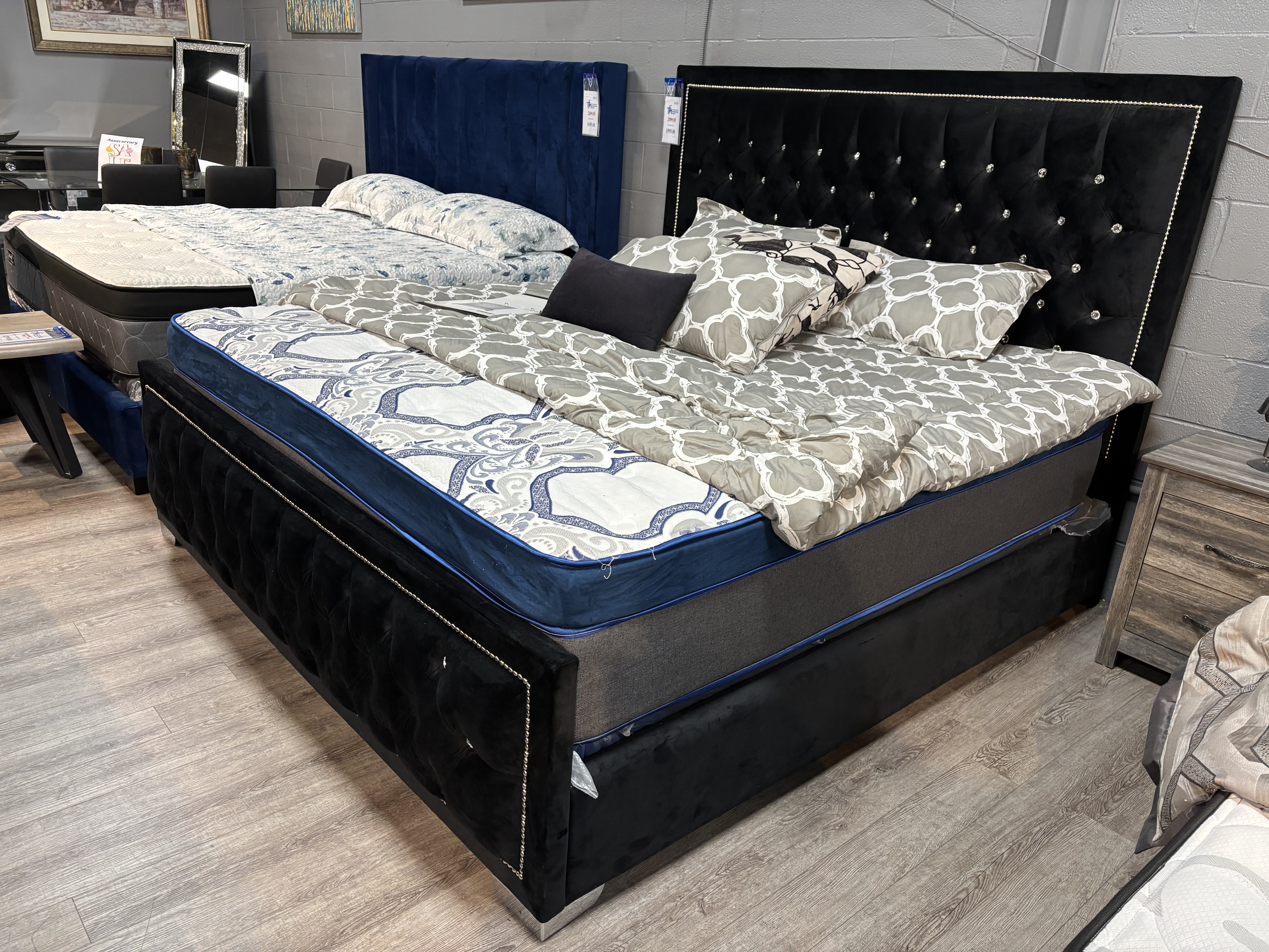 TFMFKB1 Fabric King Platform Bed